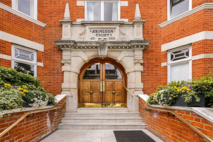 3 Bedroom Flat To Rent In Abingdon Court, Abingdon Villas, Kensington, London, W8