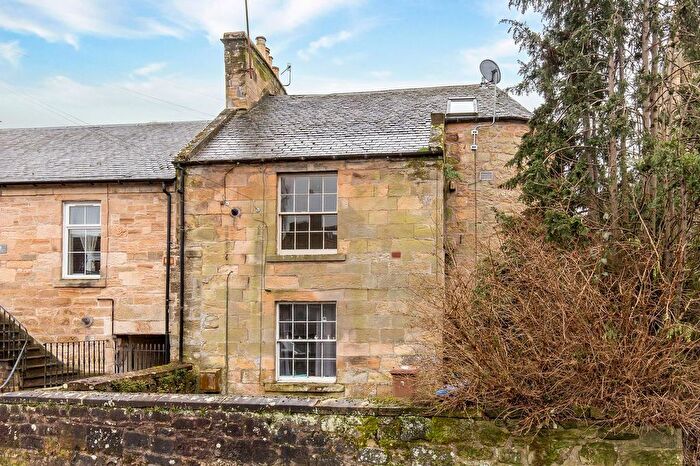 2 Bedroom Flat For Sale In North Burnside, Cupar, KY15