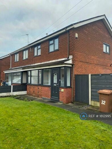 3 Bedroom Semi-Detached House To Rent In Wyndham Avenue, Swinton, Manchester, M27