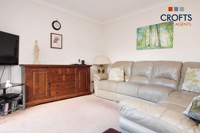 7 Bedroom Detached Bungalow To Rent In Staple Road, South Killingholme, DN40