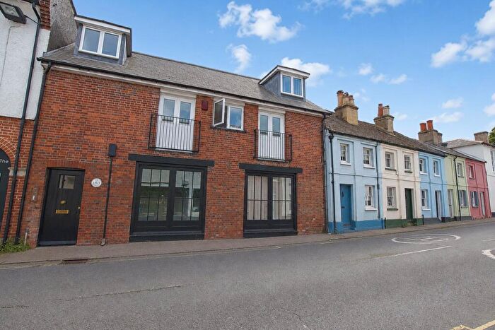 1 Bedroom Apartment To Rent In Lenten Street, Alton, Hampshire, GU34