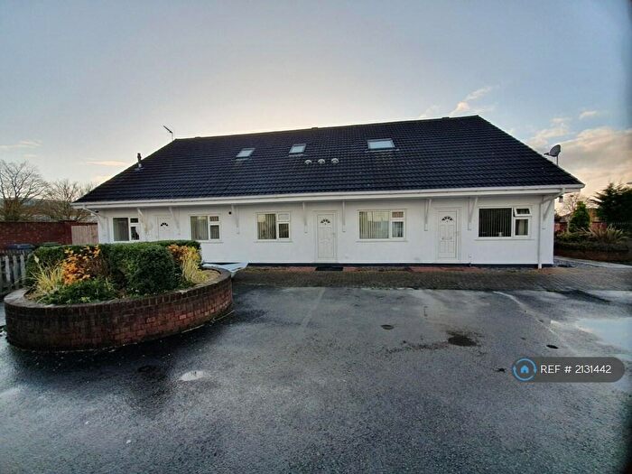 2 Bedroom Flat To Rent In Plymyard Avenue, Eastham, Wirral, CH62