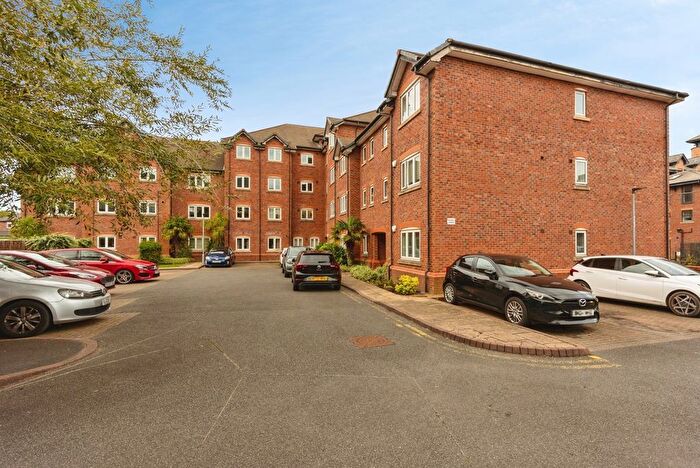 2 Bedroom Flat For Sale In Bridgewater Street, Sale, Greater Manchester, M33