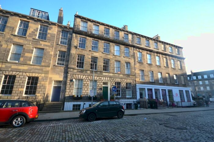 2 Bedroom Flat To Rent In Union Street, Leith, Edinburgh, EH1