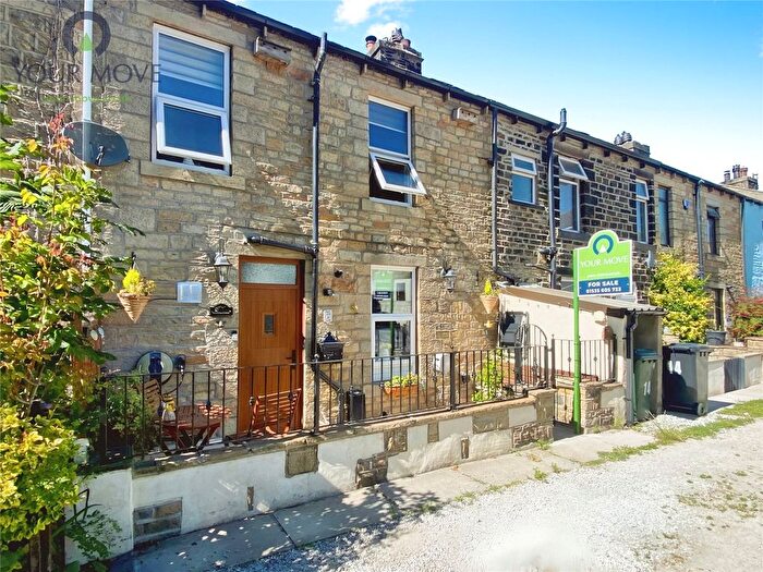 2 Bedroom Terraced House For Sale In Larkfield Terrace, Keighley, West Yorkshire, BD21