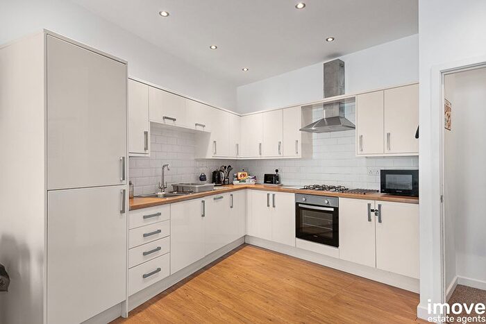 3 Bedroom End Of Terrace House For Sale In Hillesdon Road, Torquay, TQ1