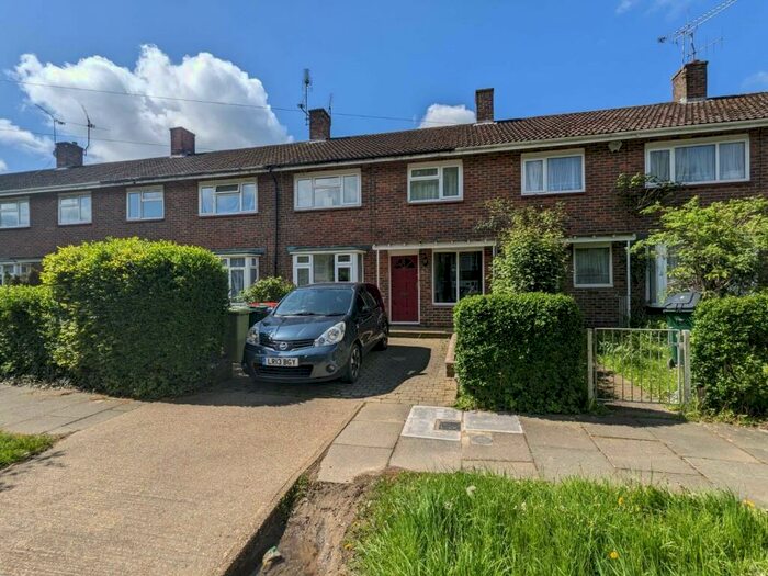 3 Bedroom Terraced House To Rent In Tilgate, RH10