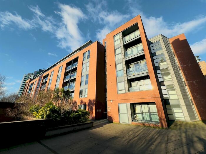 2 Bedroom Flat To Rent In Quebec Building, Bury Street, Salford, M3