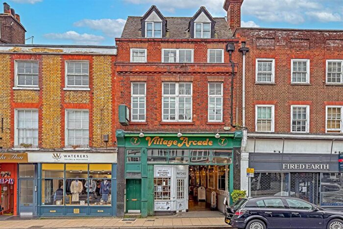 1 Bedroom Apartment To Rent In E High StreetSt. AlbansHertfordshire, AL3