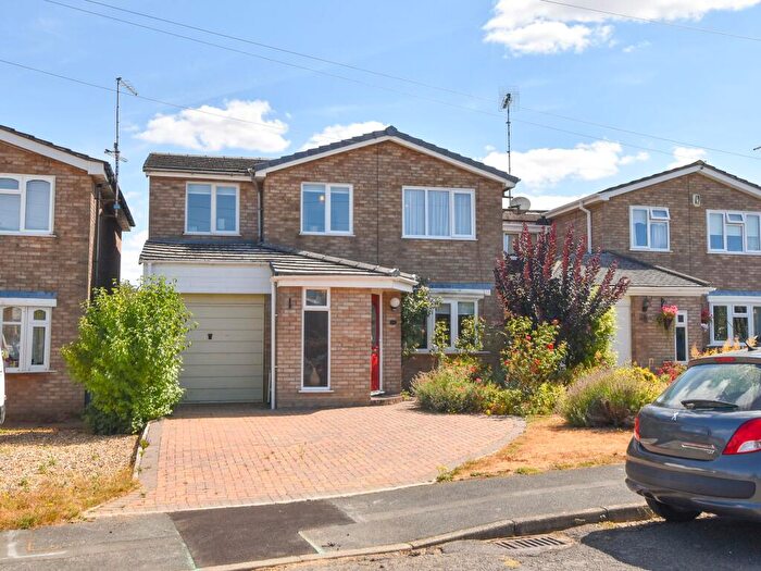 4 Bedroom Detached House For Sale In Home Close, Blisworth, NN7