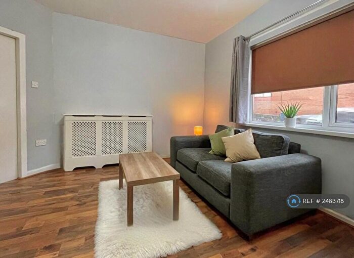 1 Bedroom Flat To Rent In Victoria Park Avenue, Leeds, LS13