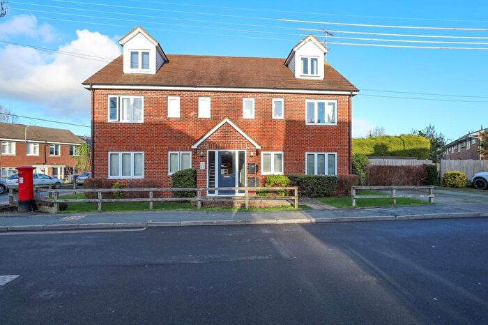 1 Bedroom Flat For Sale In Cants Lane, Burgess Hill, RH15