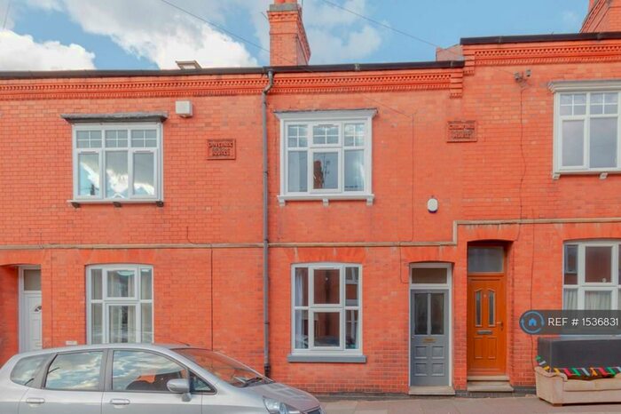 4 Bedroom Semi-Detached House To Rent In Lytton Road, Leicester, LE2