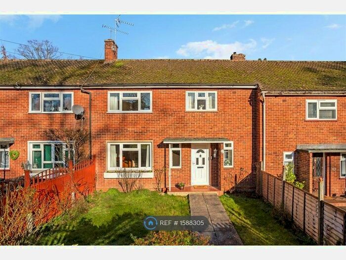 3 Bedroom Terraced House To Rent In Nell Gwynne Close, Ascot, SL5