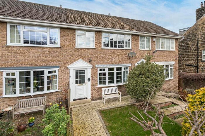 3 Bedroom Terraced House For Sale In Farnley Road, Menston, LS29