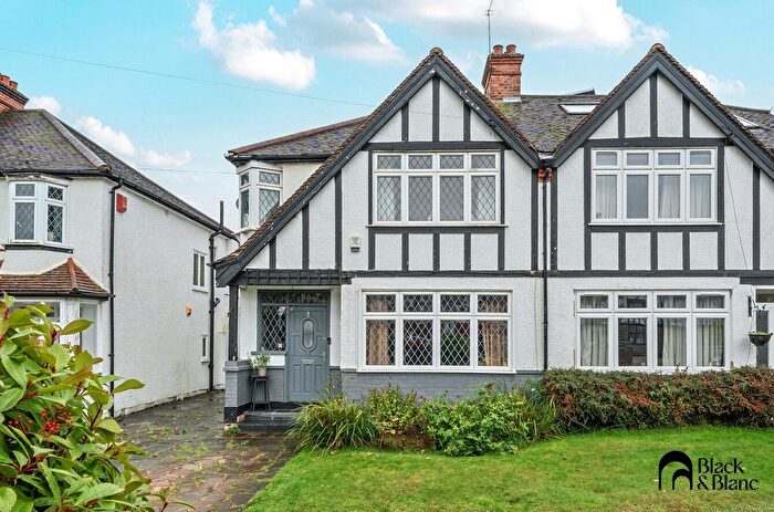 3 Bedroom Semi Detached House For Sale In Wickham Chase, West Wickham, BR4