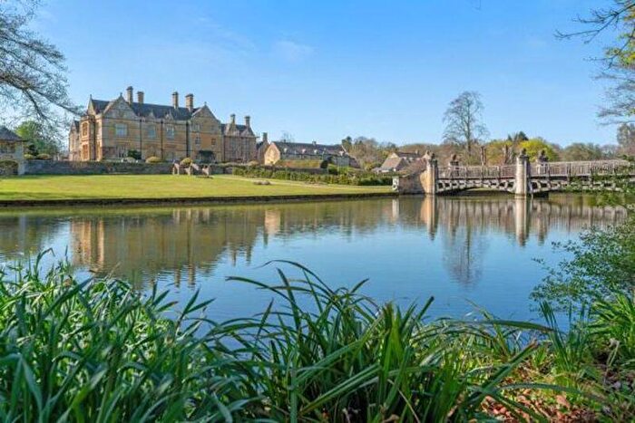 2 Bedroom Apartment For Sale In Flat Brockhampton Park, Brockhampton, GL54