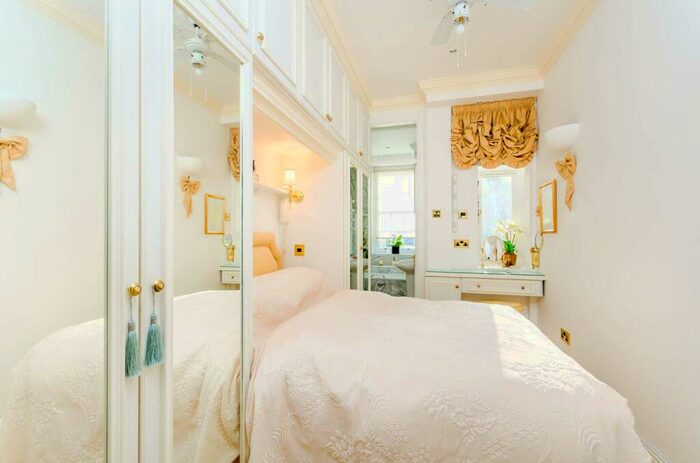 1 Bedroom Flat To Rent In Elm Tree Road, St John's Wood, London, NW8