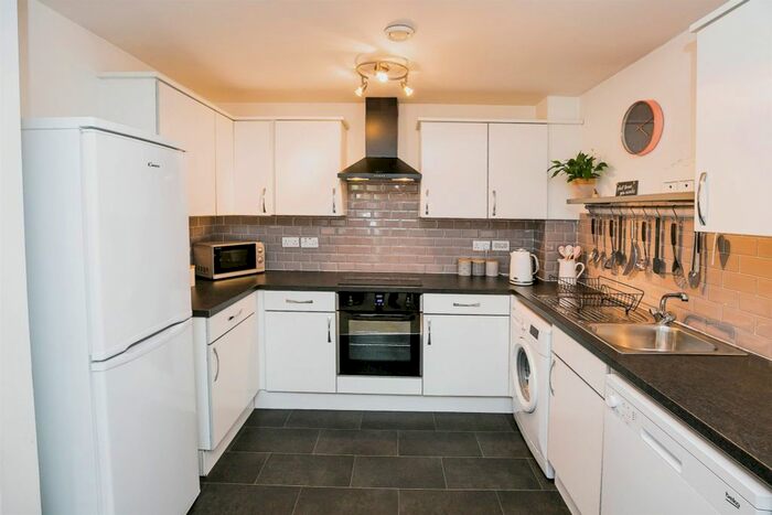 1 Bedroom Flat For Sale In Saddlery Way, Chester, CH1