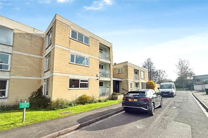 2 Bedroom Apartment For Sale In Grosvenor Bridge Road, BA1