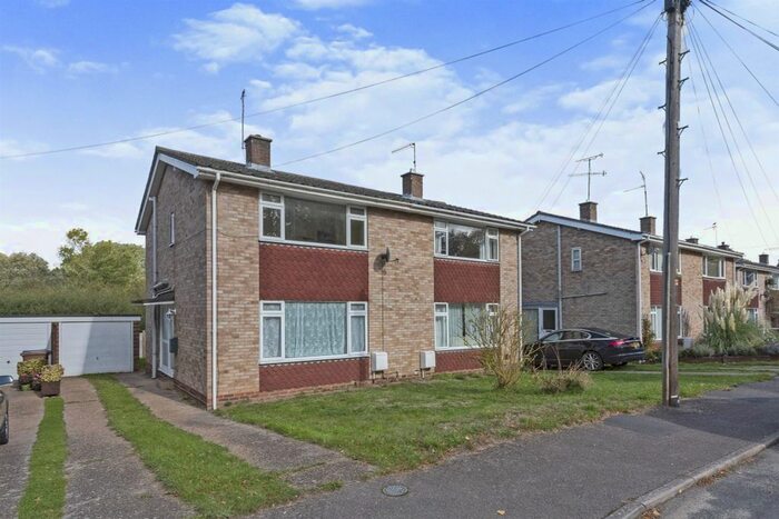 3 Bedroom Property To Rent In Runnymede Green, Bury St. Edmunds, IP33