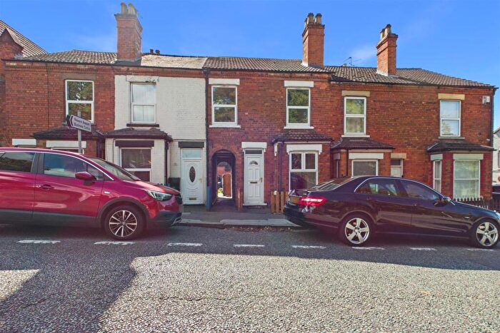 2 Bedroom Terraced House For Sale In Beacon Hill Road, Newark, NG24