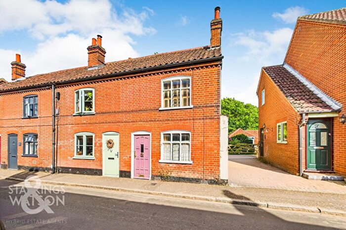 2 Bedroom End Of Terrace House For Sale In White Horse Street, Wymondham, NR18