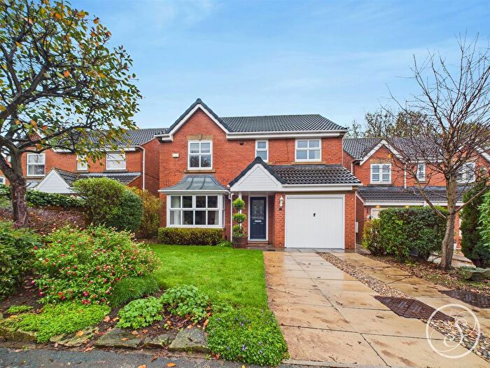 4 Bedroom Detached House For Sale In Laurel Hill Way, Leeds, LS15
