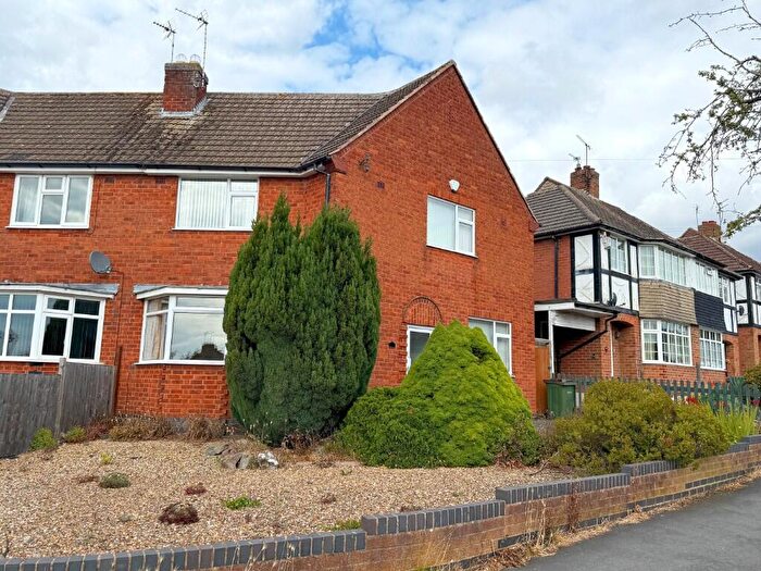 3 Bedroom Semi-Detached House For Sale In Uplands Road, Oadby, Leicester, Leicestershire, LE2