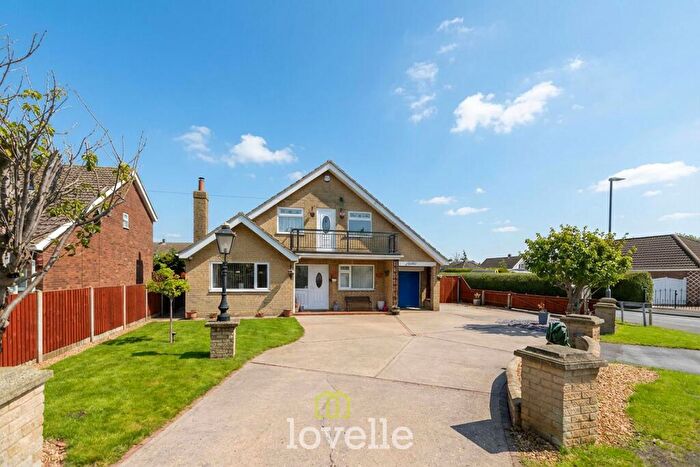 4 Bedroom Detached House For Sale In Cravens Lane, Habrough, DN40