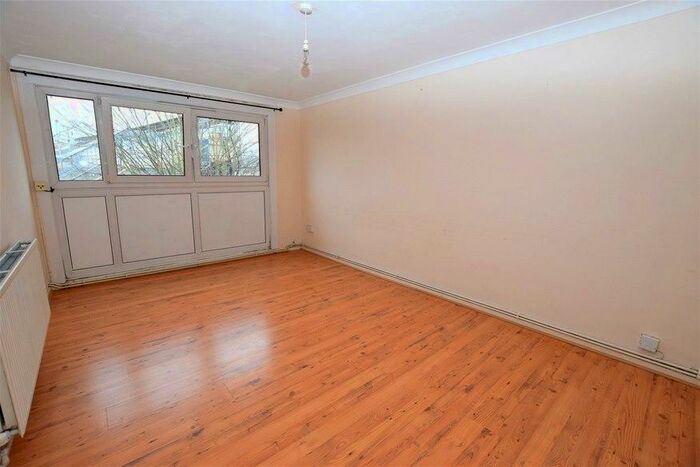 1 Bedroom Flat To Rent In Whitta Road, Manor Park, E12