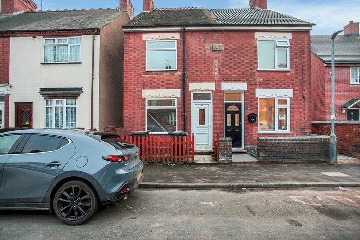 2 Bedroom Semi-Detached House To Rent In Park Avenue, Nuneaton, Warwickshire, CV11