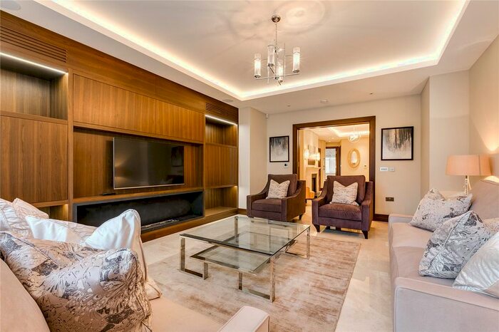4 Bedroom Flat To Rent In Parkside, Knightsbridge, SW1X