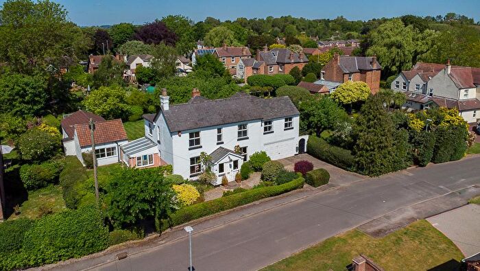 4 Bedroom Detached House For Sale In Victoria Avenue, Lowdham, Nottingham, NG14