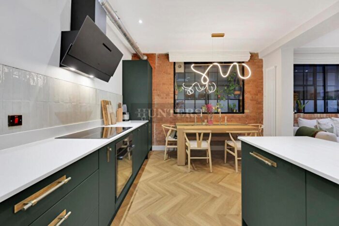 2 Bedroom Duplex To Rent In Rampart Street, London, E1