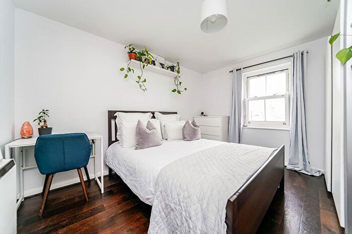 1 Bedroom Flat To Rent In Spanby Road, London, E3