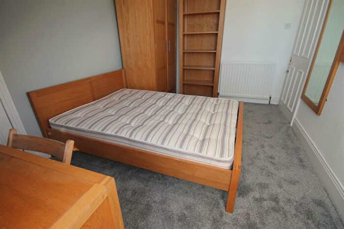 7 Bedroom Terraced House To Rent In Heaton Hall Road, Newcastle Upon Tyne, NE6