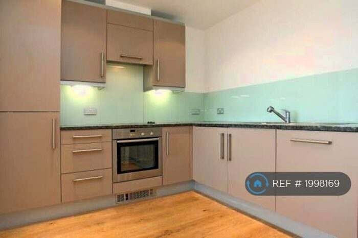 1 Bedroom Flat To Rent In Kelday Heights, London, E1