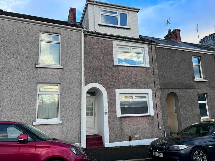 3 Bedroom Terraced House To Rent In Chesshyre Street, Brynmill, Swansea, SA2