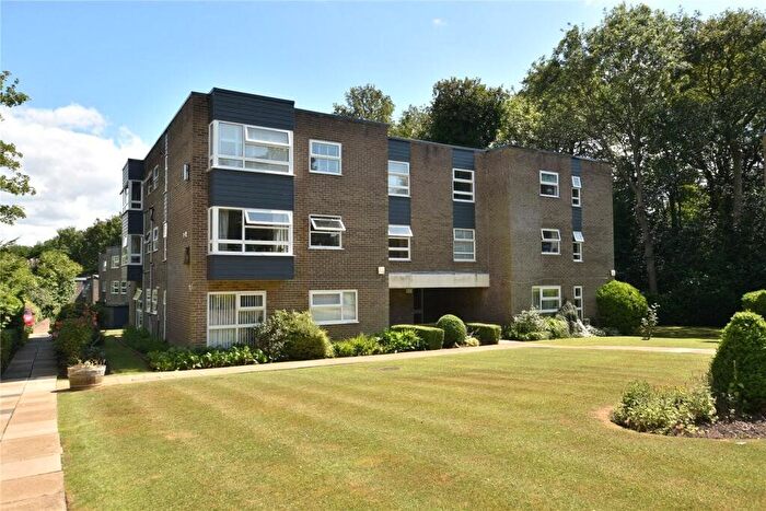 1 Bedroom Flat To Rent In Robinwood Court, Leeds, West Yorkshire, LS8