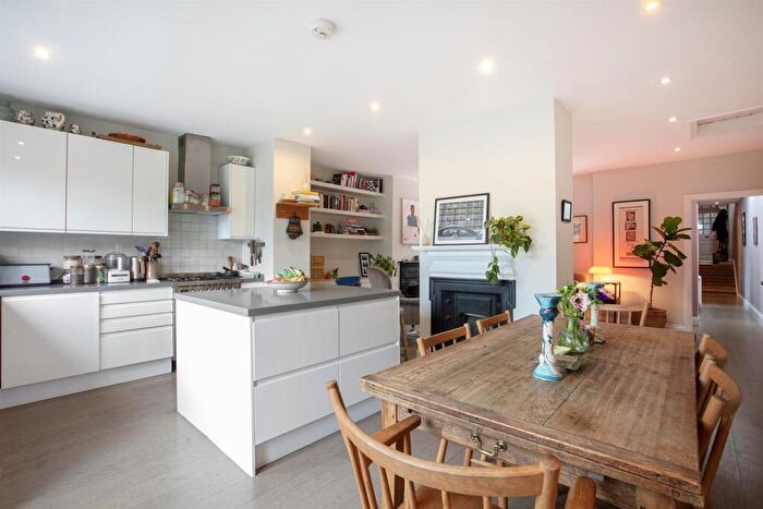 3 Bedroom Flat For Sale In Denman Road, Peckham, SE15