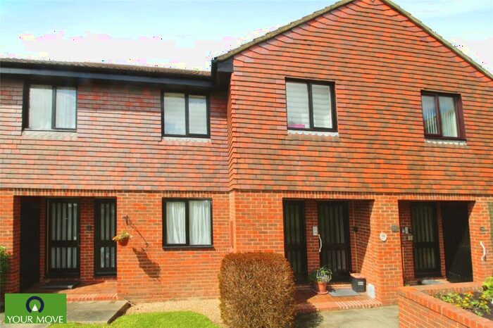 1 Bedroom Flat To Rent In Loudon Court Loudon Way, Ashford, Kent, TN23