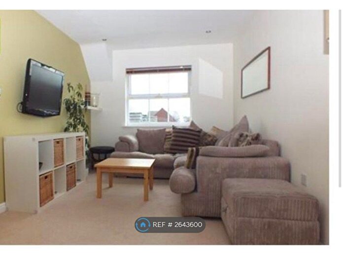 2 Bedroom Flat To Rent In Quins Croft, Leyland, PR25