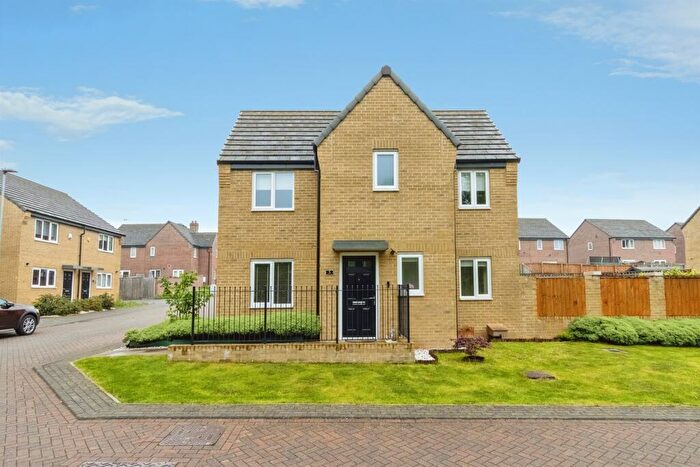 3 Bedroom Detached House For Sale In Merchant Way, Leeds, LS15