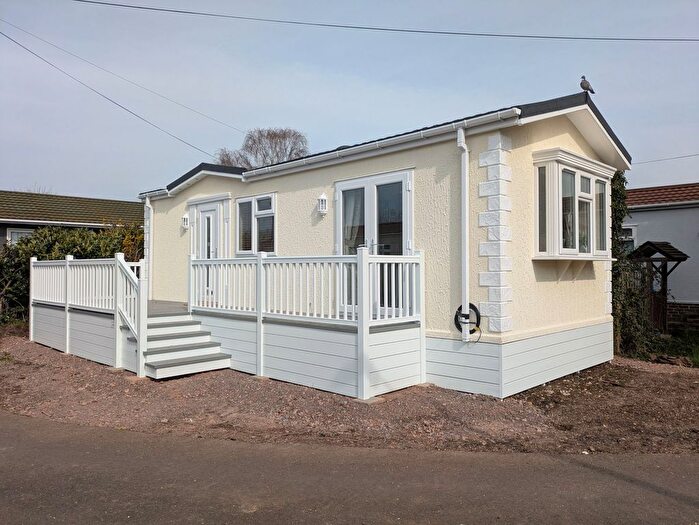 1 Bedroom Park Home For Sale In Holy Acre, Roydon Marina Village, Roydon, CM19