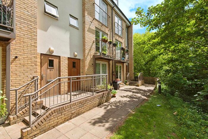 2 Bedroom Maisonette For Sale In Watersmeet, Grove Road, Hitchin, Hertfordshire, SG4