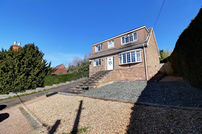 4 Bedroom Detached House For Sale In Clixby Lane, Grasby, Lincolnshire, DN38