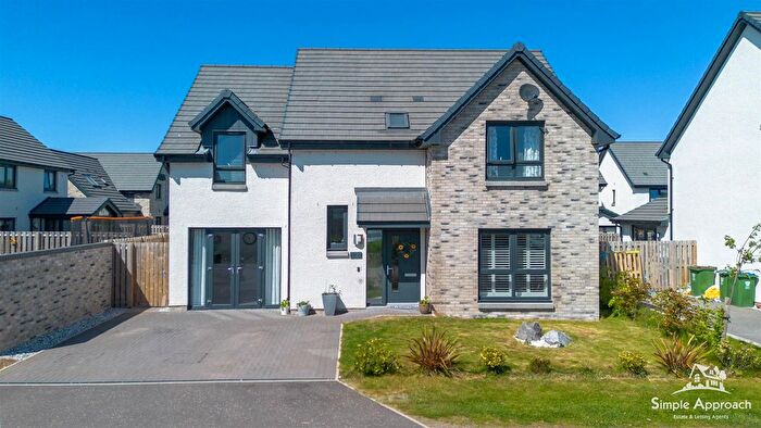5 Bedroom Property For Sale In Invictus Lane, Perth, PH1
