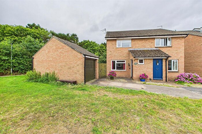 2 Bedroom Semi-Detached House For Sale In Cul-De-Sac Location Off Yeolands Drive, Clevedon, BS21