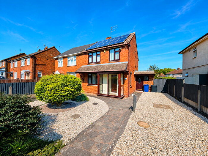 3 Bedroom Semi Detached House For Sale In Blewitt Street, Pensnett, Brierley Hill, DY5